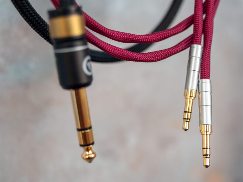 Slim 3.5mm connectors specifically designed for the Beyerdynamic Amiron. Connectors are aluminium bodied and gold-plated.