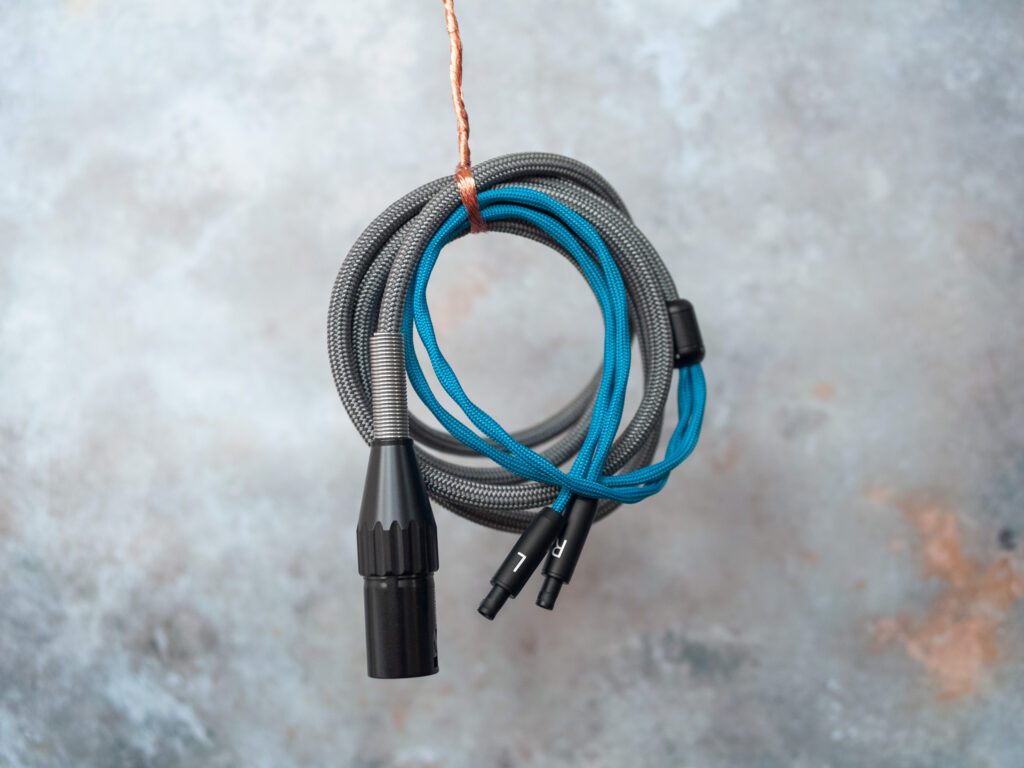 Hand-made Sennheiser HD800 and HD820 upgrade cable with braided sleeving. Features metal connectors and clear "Left" and "Right" markings on the headphone connectors.